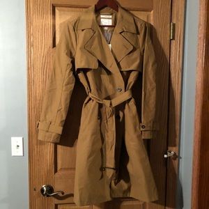 Women’s NWT medium jacket retails $50